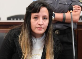 Para los fiscales, Karen Oviedo envenenó a su pareja y al hijo «mediante un engaño»