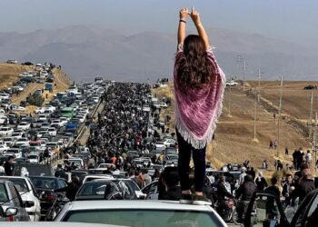 Protestas en Irán: estiman en 300 las muertes, incluidos decenas de policías y soldados