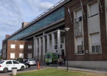 Trabajadores del Posadas iniciaron una huelga de 96 horas en demanda de mejora salarial