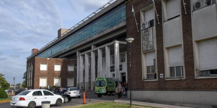 Trabajadores del Posadas iniciaron una huelga de 96 horas en demanda de mejora salarial