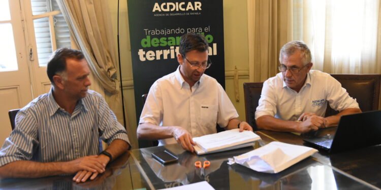 CENTEC sum{o equipamiento por un valor superior a u$s240.000