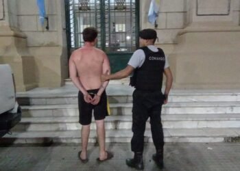 Atraparon a un hombre que agredió a otro con un cuchillo