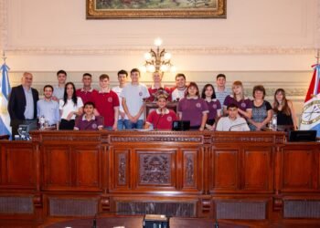 Alumnos humbertinos participaron de una jornada en el Senado