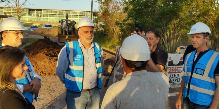 Funcionarios del ENOHSA recorrieron obras de cloacas en la región
