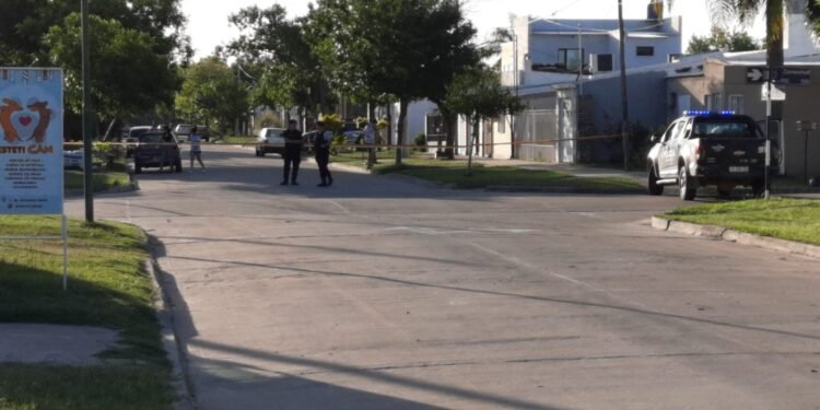 Fuerte despliegue policial en Villa del Parque, por granadas en un domicilio