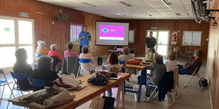 Continúan capacitando a vecinos para «Ojos en Alerta»