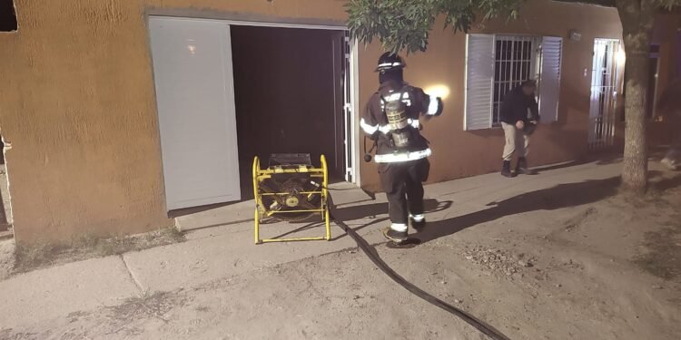 Sábado con incendios en dos domicilios de la ciudad