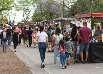 Plaza Feria volvió a convocar a cientos de rafaelinos