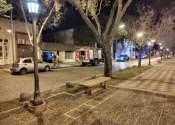 Un incendio afectó a una vivienda en Bv. Roca