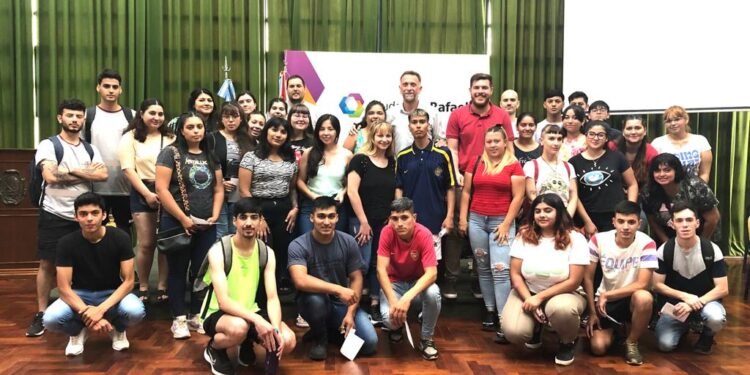 Empleo rafaelino: más de 500 jóvenes tuvieron su primera experiencia en 2022