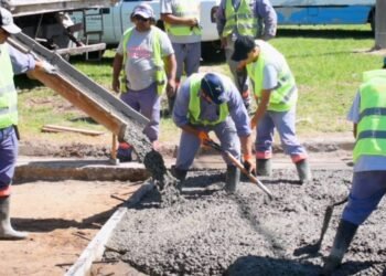 Recorrida por la obra de pavimento en barrio Los Arces