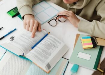 Abren las inscripciones para las becas universitarias, terciarias y agrotécnicas 2023