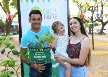 Crecer Juntos: Retiro de placas y frutales