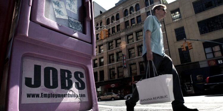 EEUU: las solicitudes de subsidio por desempleo están en el nivel más alto desde febrero