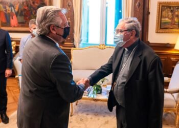 La cúpula de la Iglesia Católica llevará su saludo navideño al Presidente