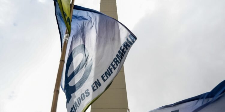 Enfermeros de CABA, de paro por 48 horas en reclamo de un aumento de salarios