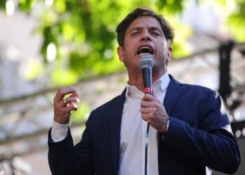 Kicillof, sobre los chats de la visita a Lago Escondido: «Es un hecho muy grave»