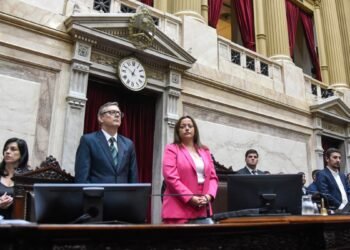 El oficialismo busca reelegir a Cecilia Moreau, pese al rechazo de JxC