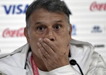 Martino se despidió de México: «Asumimos el fracaso en esta Copa del Mundo»