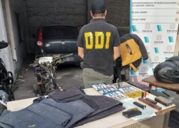 Allanamientos por el profesor baleado en Tigre: encontraron motos y pertenencias robadas
