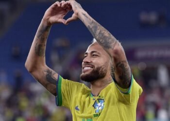 Neymar: «Tuve mucho miedo tras la lesión ante Serbia, pasé la noche llorando»