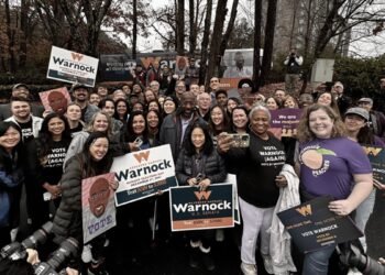 El partido de Biden ganó la banca de Georgia y tendrá mayoría absoluta en el Senado