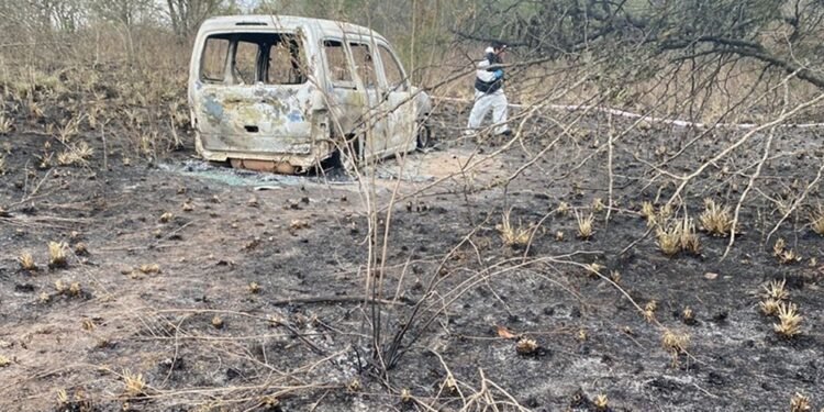 Los cuerpos hallados calcinados en Guernica se encontraban dentro del baúl de la camioneta