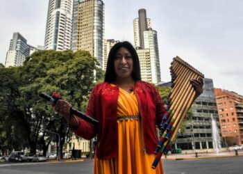 Micaela Chauque se lanza a la actuación con la obra «Memorias del huevo-tiempo» en Tilcara