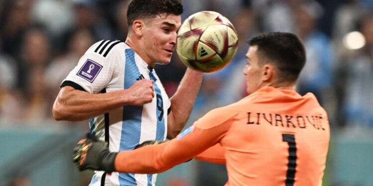 Julián Álvarez: “Ojalá en Calchin y en todo el país estén festejando como locos»