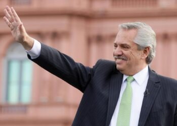 El Presidente encabeza el acto por los tres años de gestión y mantiene audiencias en Casa Rosada AUDIO