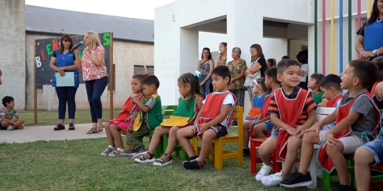 El Jardín Municipal Nº3 con Sede en Zazpe realizó una jornada especial para cerrar el año