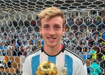 No debutó en Primera y fue parte de la delegación que ganó el Mundial de Qatar con Argentina: “Las mejores fotos de mi vida”