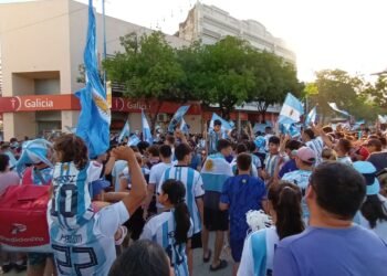 Cientos de rafaelinos festejaron en el centro