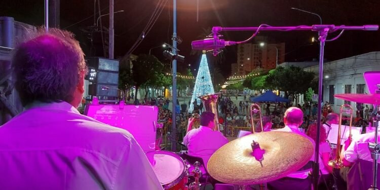 Artistas locales brillaron en la primera noche de Hacé Centro
