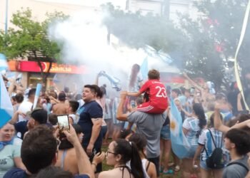 Multitudinario festejo en el centro rafaelino