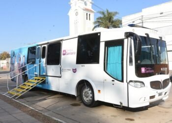 El Ómnibus Sanitario visita el barrio Villa del Parque