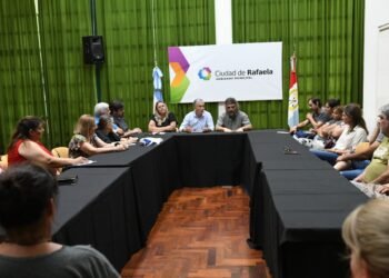 EPE reducirá impuestos en los servicios a Vecinales