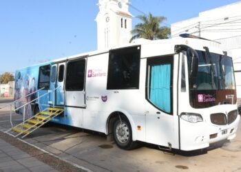 El Ómnibus Sanitario visita el barrio 2 de Abril