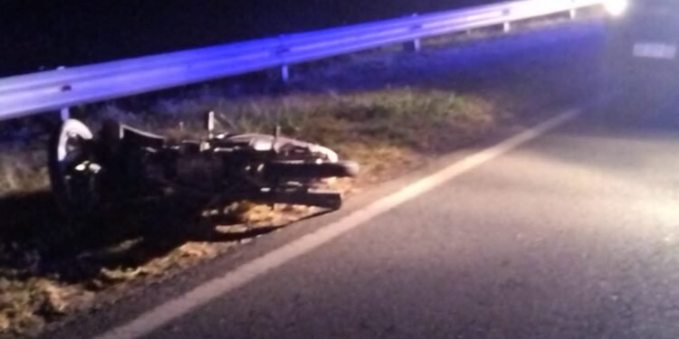 Grave accidente entre motos en la medianoche, en la RN 34