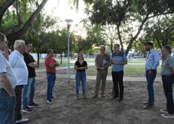 Castellano se reunió con la comisión vecinal de barrio Malvinas Argentinas