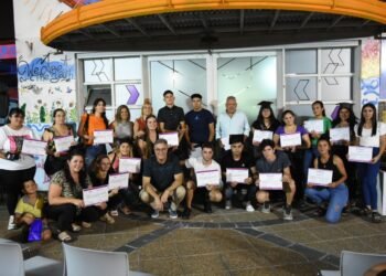 Encuentro de egresados y egresadas de programas educativos municipales