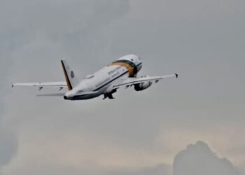 Bolsonaro viajó a Florida para evitar el traspaso del cargo a Lula