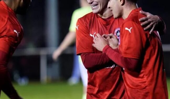 La sangre de la Araña: los hermanos de Julián Álvarez revolucionan un equipo de la Décima División de Inglaterra