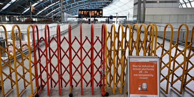 Ola de huelgas en el Reino Unido: los ferroviarios anuncian paros para Navidad