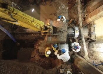 “Más de cien obras para llevar agua potable y cloacas a miles de santafesinos y santafesinas”