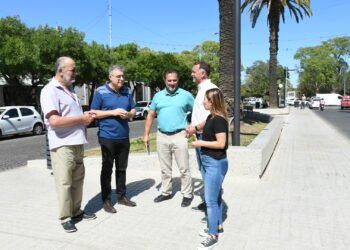 La remodelación de los canteros centrales de Bv. Santa Fe se inaugurará el jueves