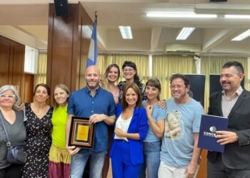 Reconocimiento en el Concejo a los 25 años de La Máscara en Constitución 250