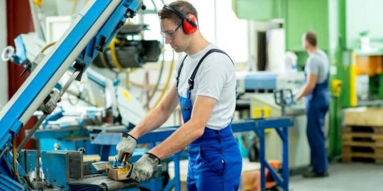 Anunciaron un bono de 24 mil pesos para trabajadores en relación de dependencia