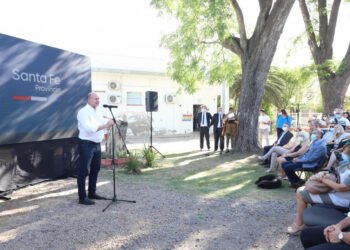 Perotti presentó la obra de ampliación del Hospital de Sunchales
