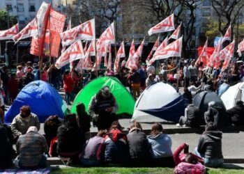 El Gobierno y los piqueteros llegaron a un acuerdo y no habrá protestas para lo que resta del año